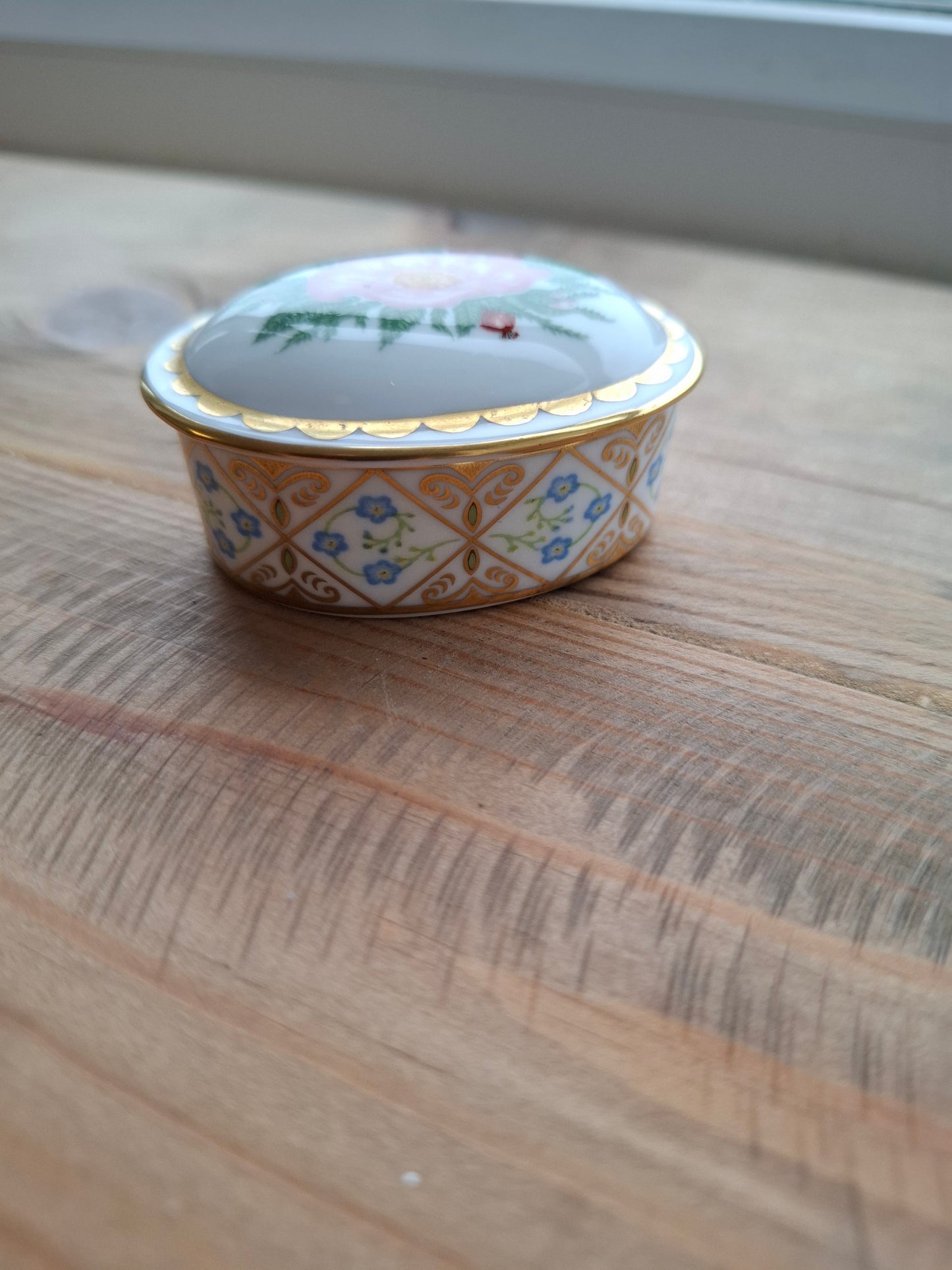 'Cunt' Fancy Oval Shaped Trinket Pot