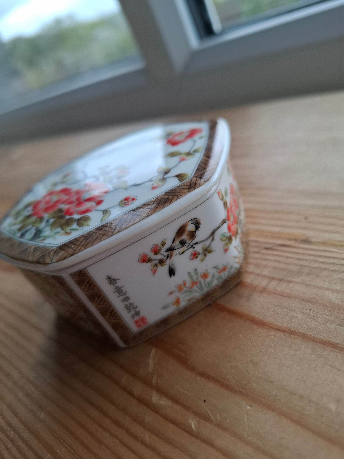 'Fanny Flaps' Upcycled Birdy Floral Trinket Pot