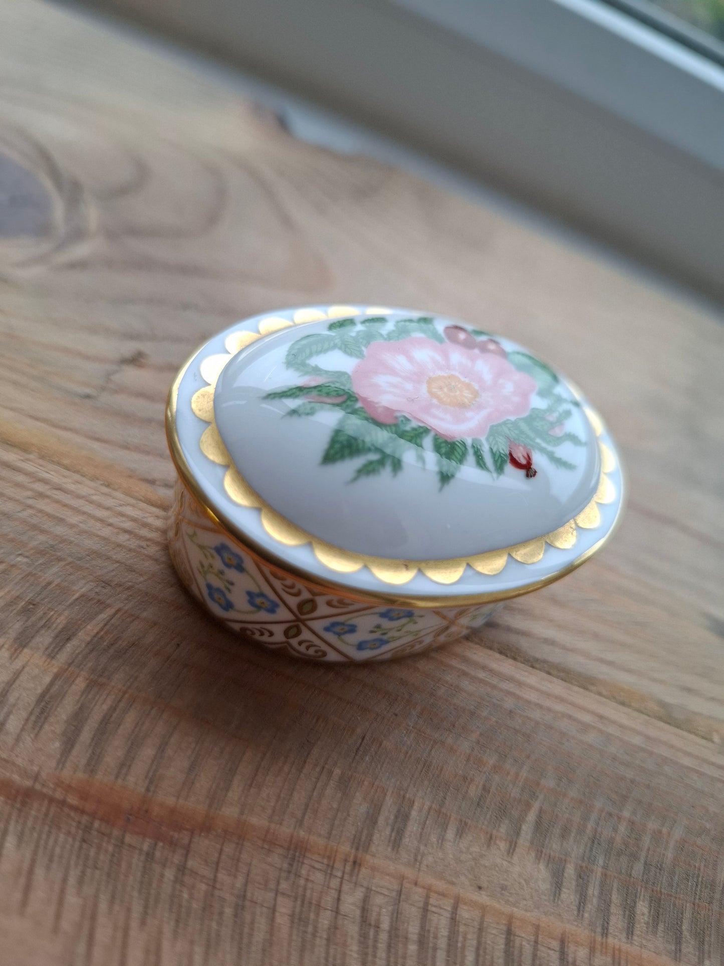 'Cunt' Fancy Oval Shaped Trinket Pot