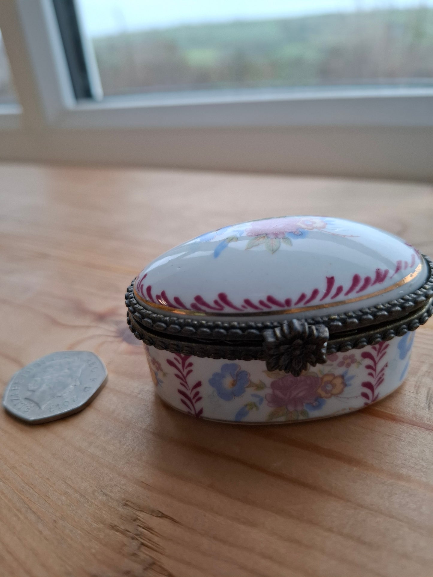 'Slag' Upcycled Oval Shaped Clasped Trinket Pot