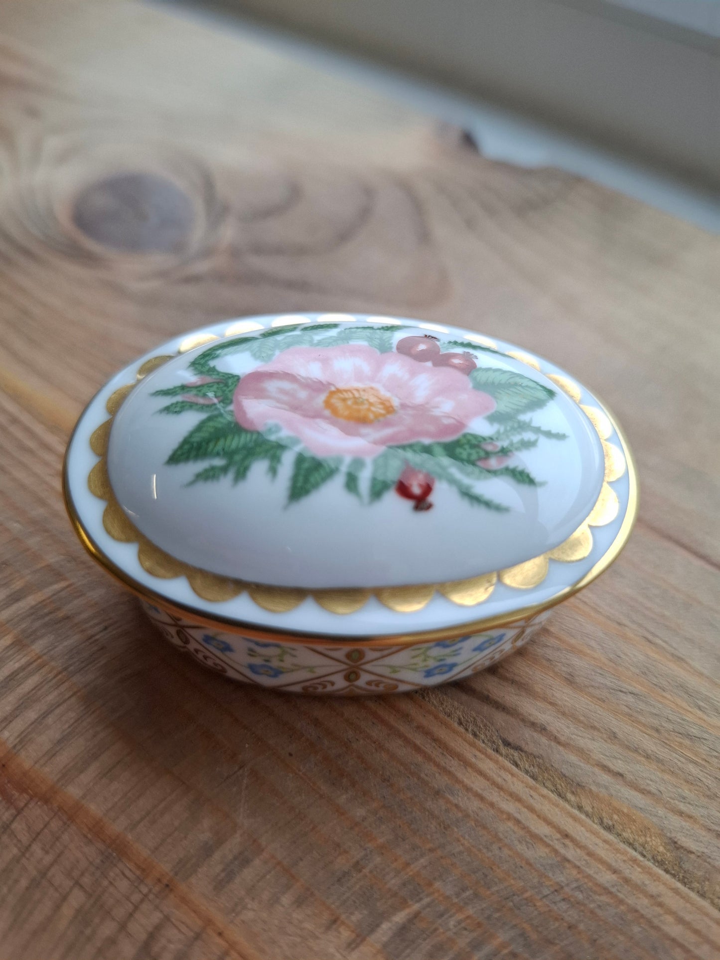 'Cunt' Fancy Oval Shaped Trinket Pot