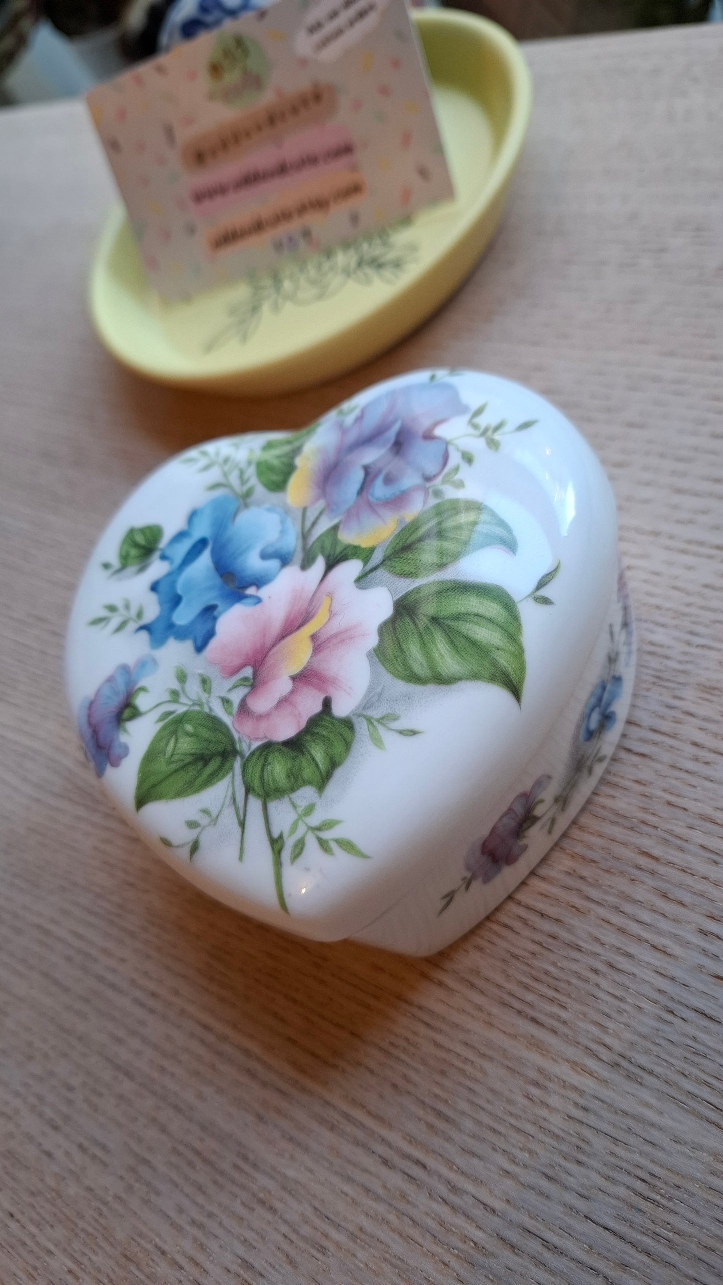 'Fanny Flaps' Upcycled Floral Heart Shaped Trinket Pot