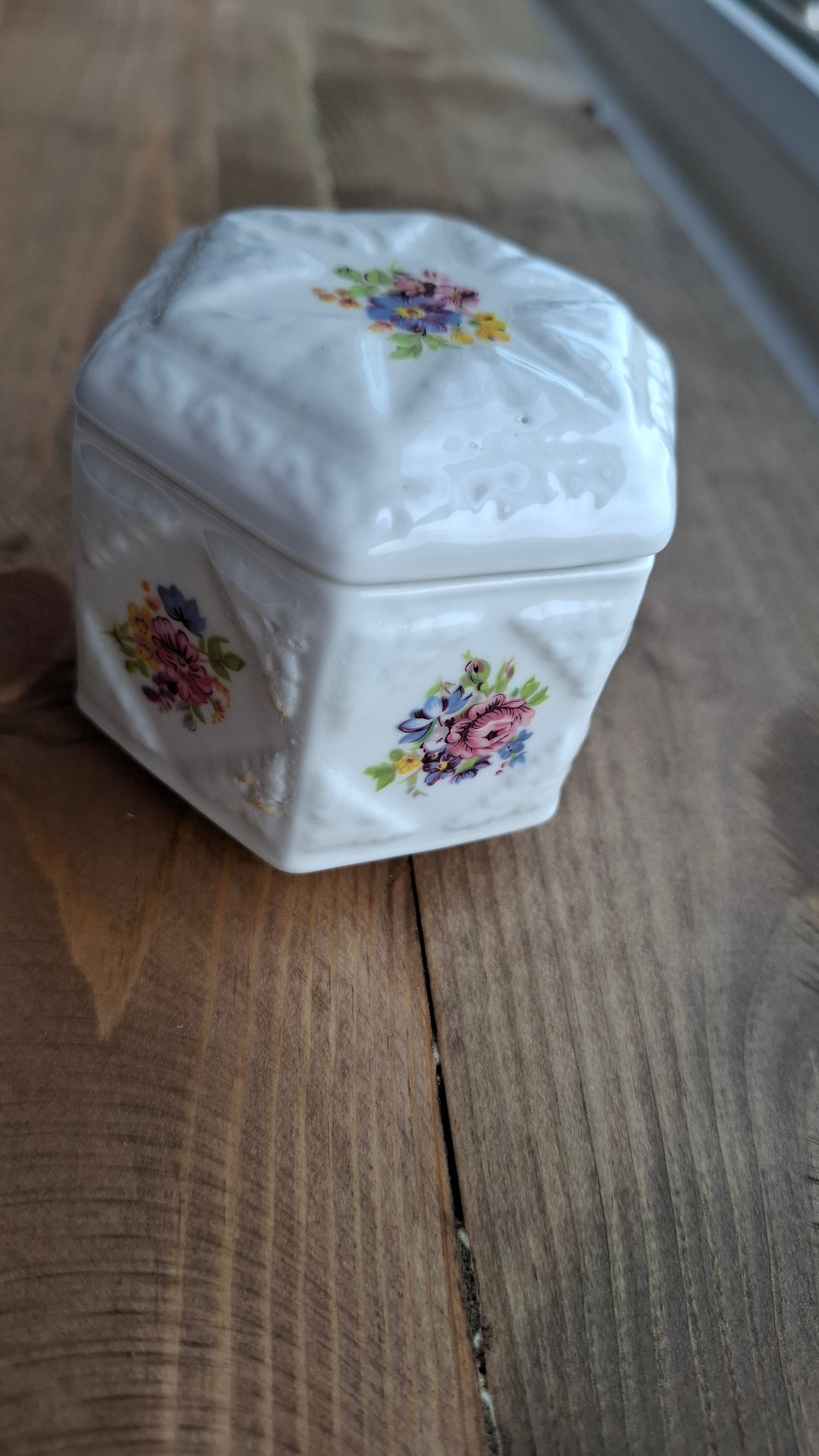 'Arsehole' Upcycled Hexagonal Floral Trinket Pot (MARKS ON SIDE)