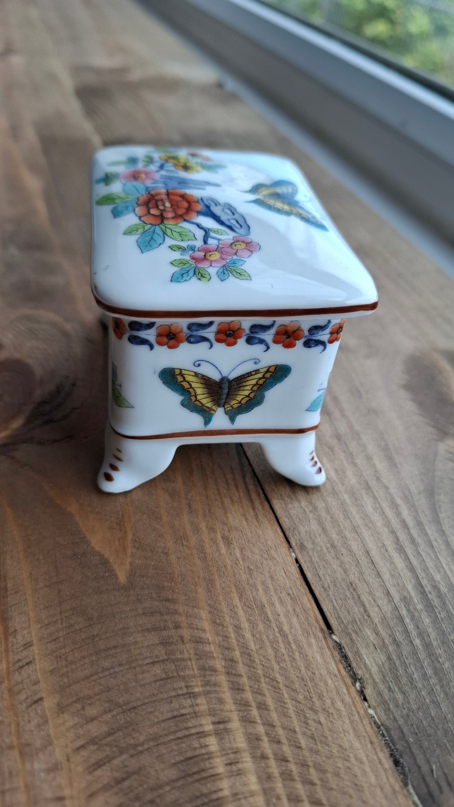 'Fanny Flaps' Upcycled Chest Style Trinket Pot