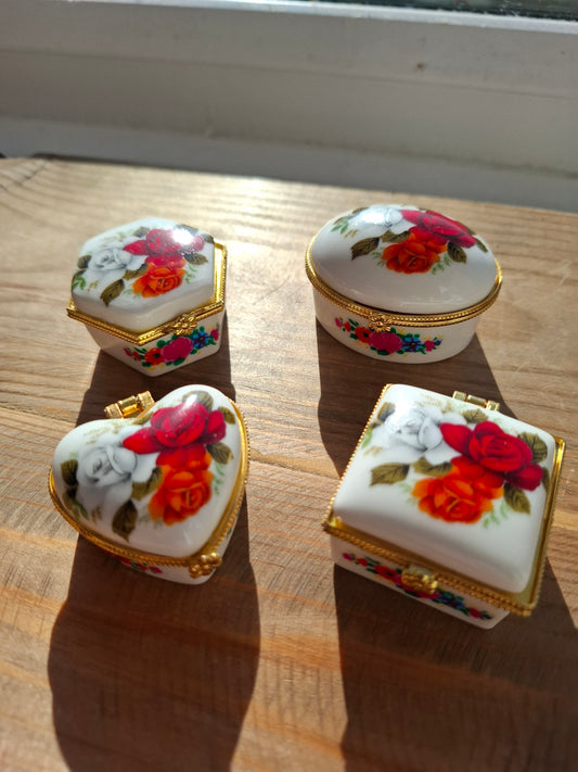 'Twat' Upcycled Mini Trinket/Pill Pot Red Roses