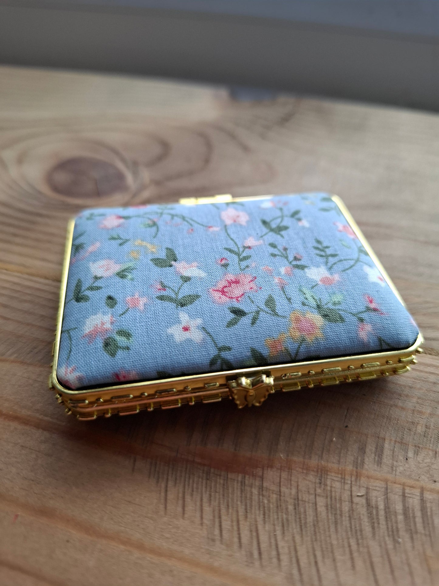 'Cunt/Twat' Upcycled Compact Mirror (VARIOUS FLAWS - CLEARANCE)