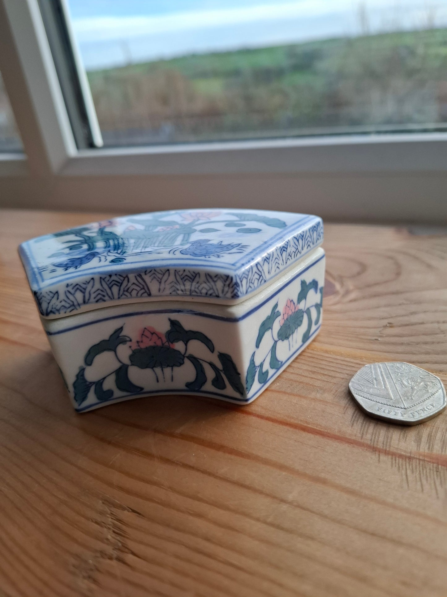 'Fanny Flaps' Upcycled Pretty Birds & Pond Scenery Trinket Pot