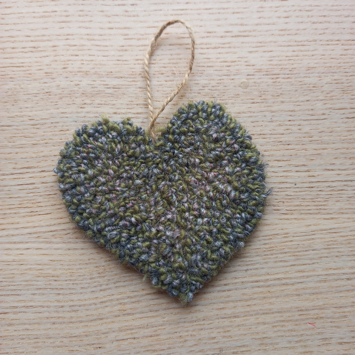 Medium Hanging Woolly Heart