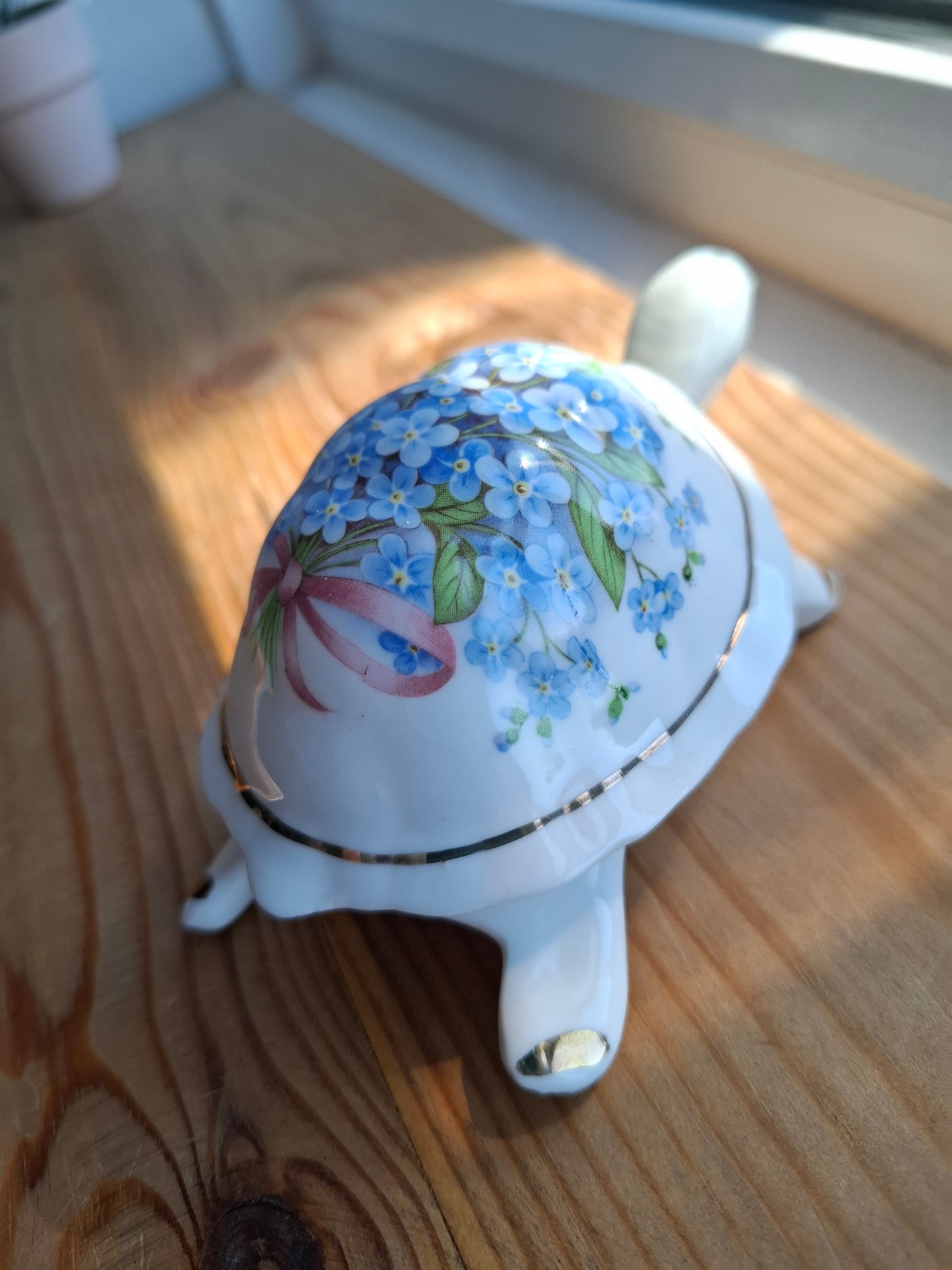 'Minge' Pretty Blue Floral Tortoise Upcycled Trinket Pot