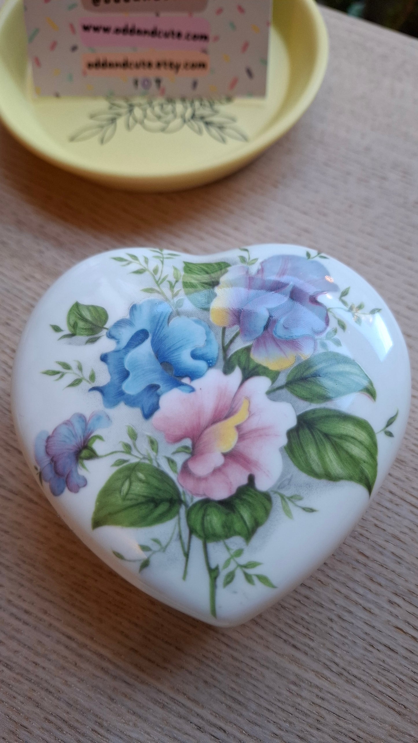'Fanny Flaps' Upcycled Floral Heart Shaped Trinket Pot