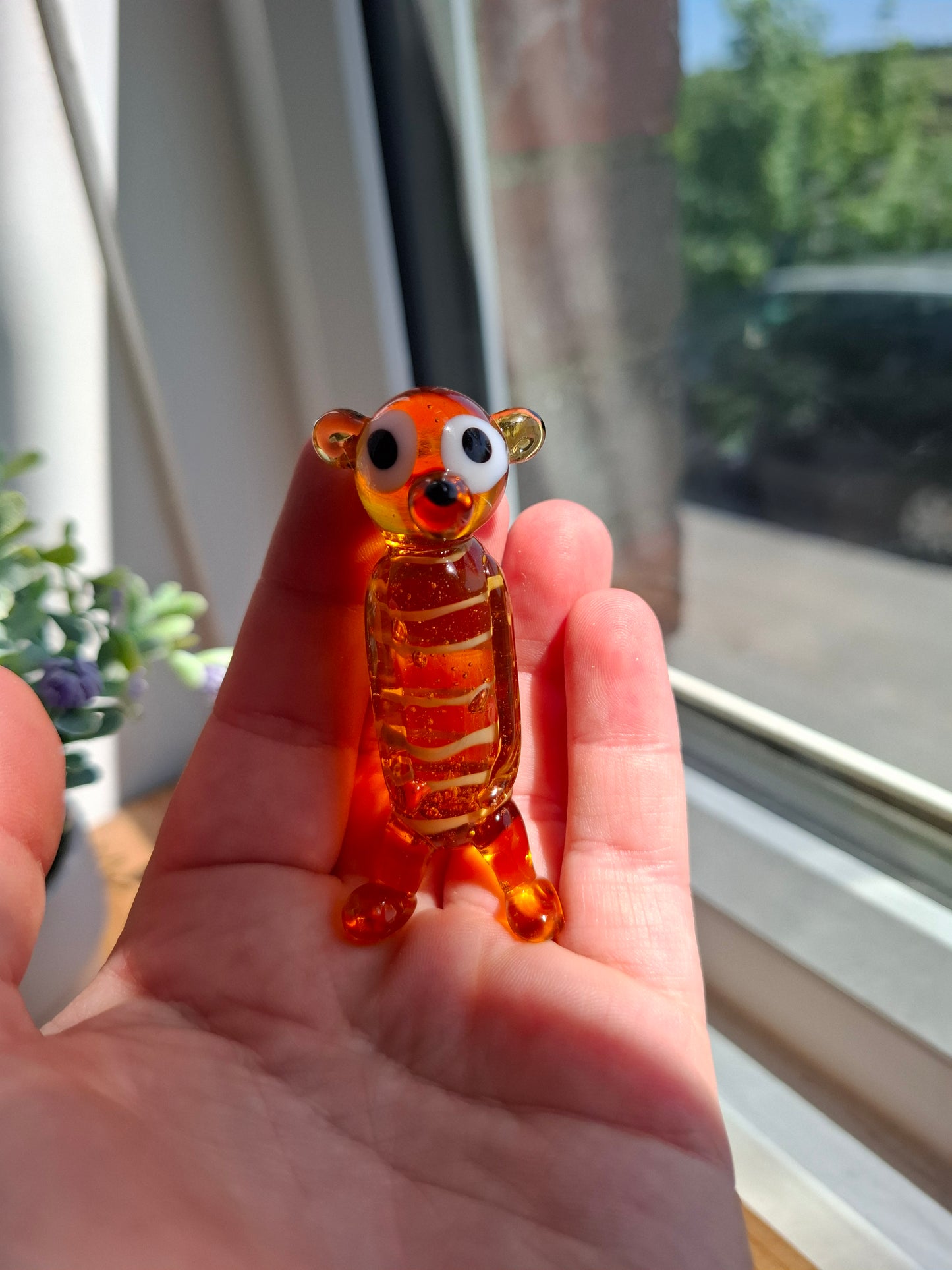 Glass Standing Goofy Meerkat (CGB Giftware)