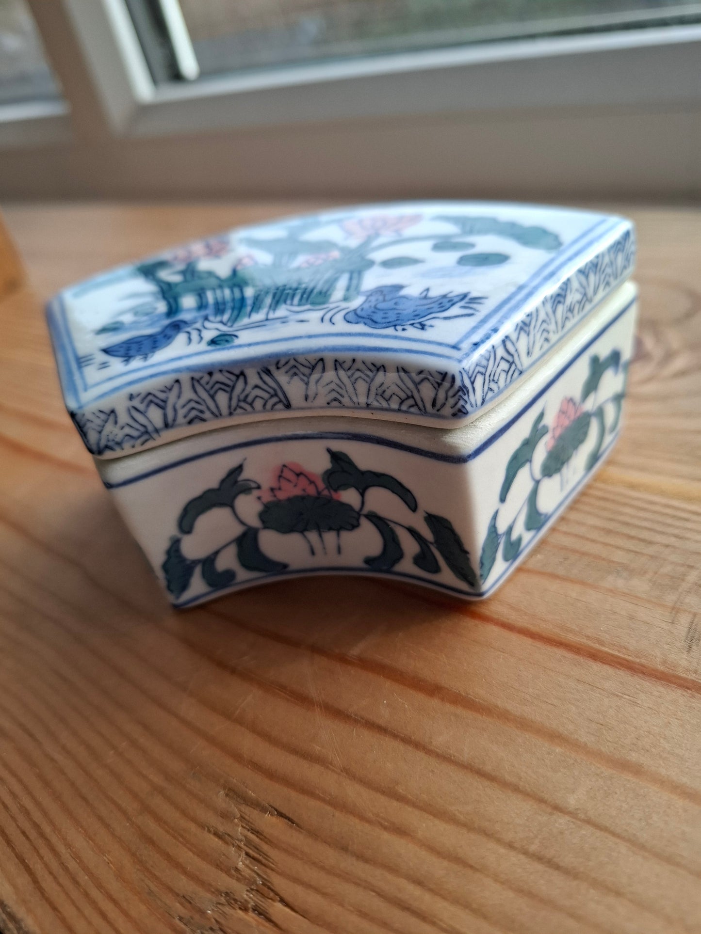 'Fanny Flaps' Upcycled Pretty Birds & Pond Scenery Trinket Pot