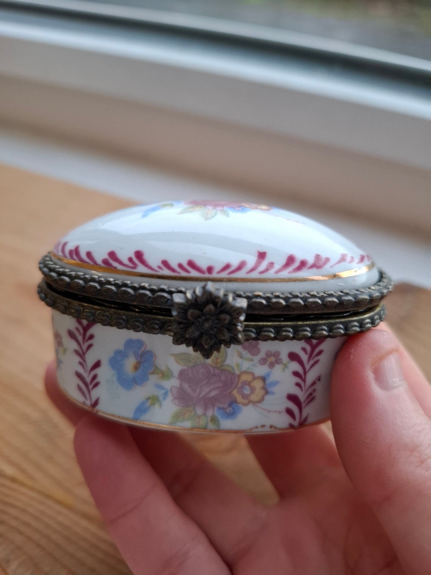 'Slag' Upcycled Oval Shaped Clasped Trinket Pot