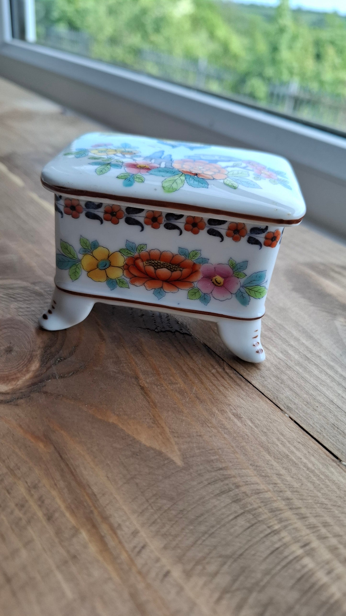 'Fanny Flaps' Upcycled Chest Style Trinket Pot