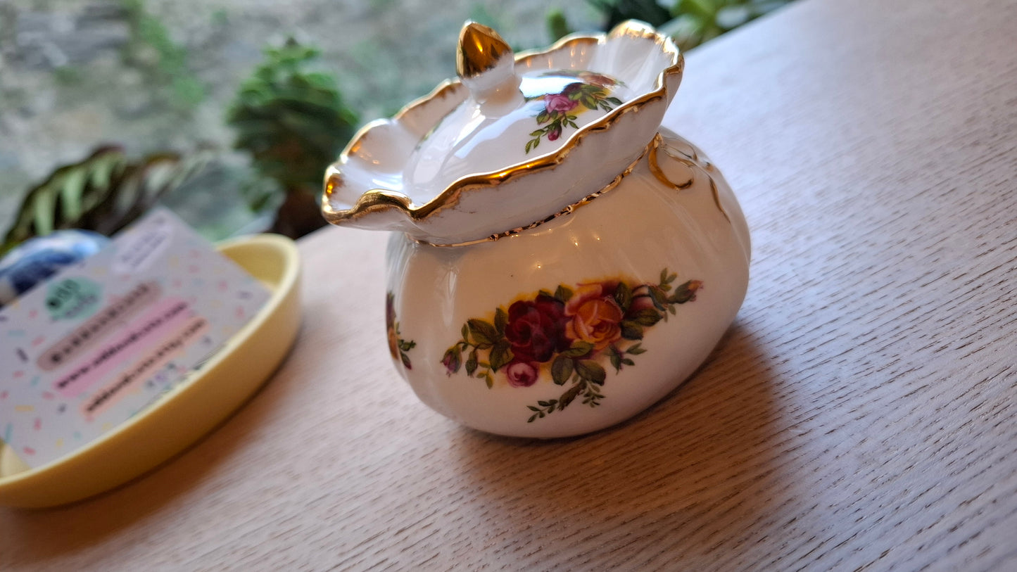 'Cunt' Upcycled Fancy Bag Style Trinket Pot (Gold Writing)