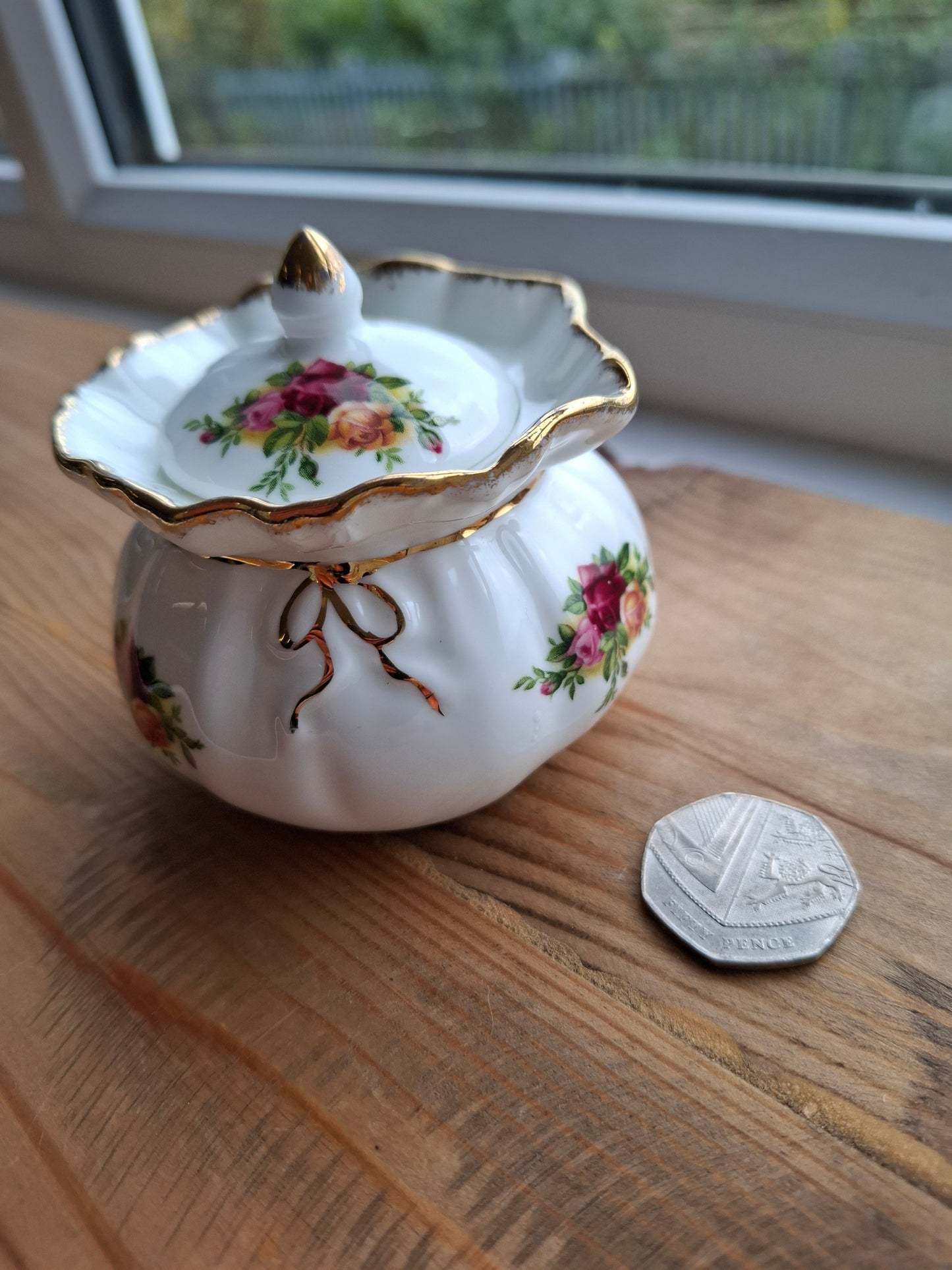 'Cunt' Upcycled Fancy Bag Style Trinket Pot (Gold Writing)