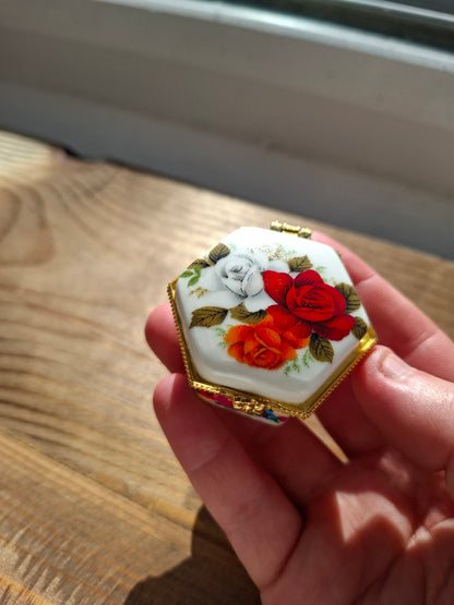 'Cunt' Upcycled Mini Trinket/Pill Pot Red and White Floral