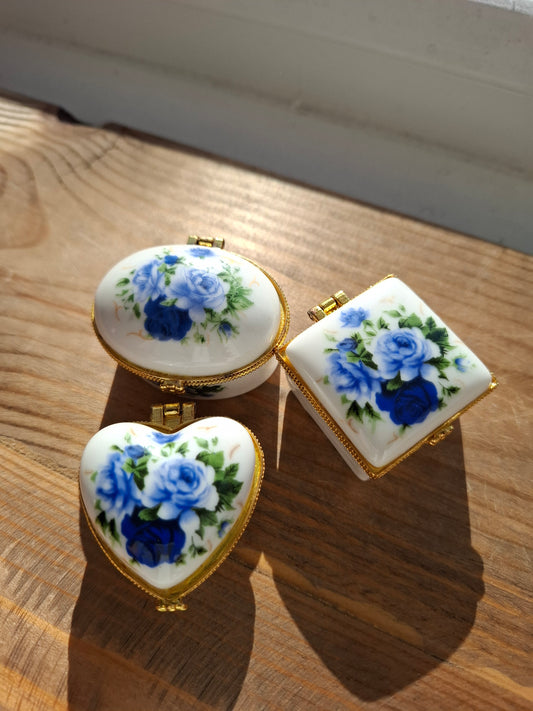 'Twat' Upcycled Mini Trinket/Pill Pot Blue Roses