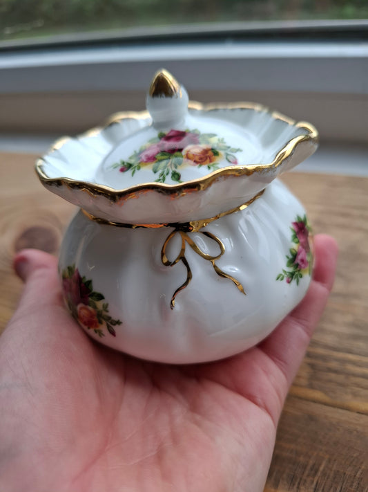 'Cunt' Upcycled Fancy Bag Style Trinket Pot (Gold Writing)