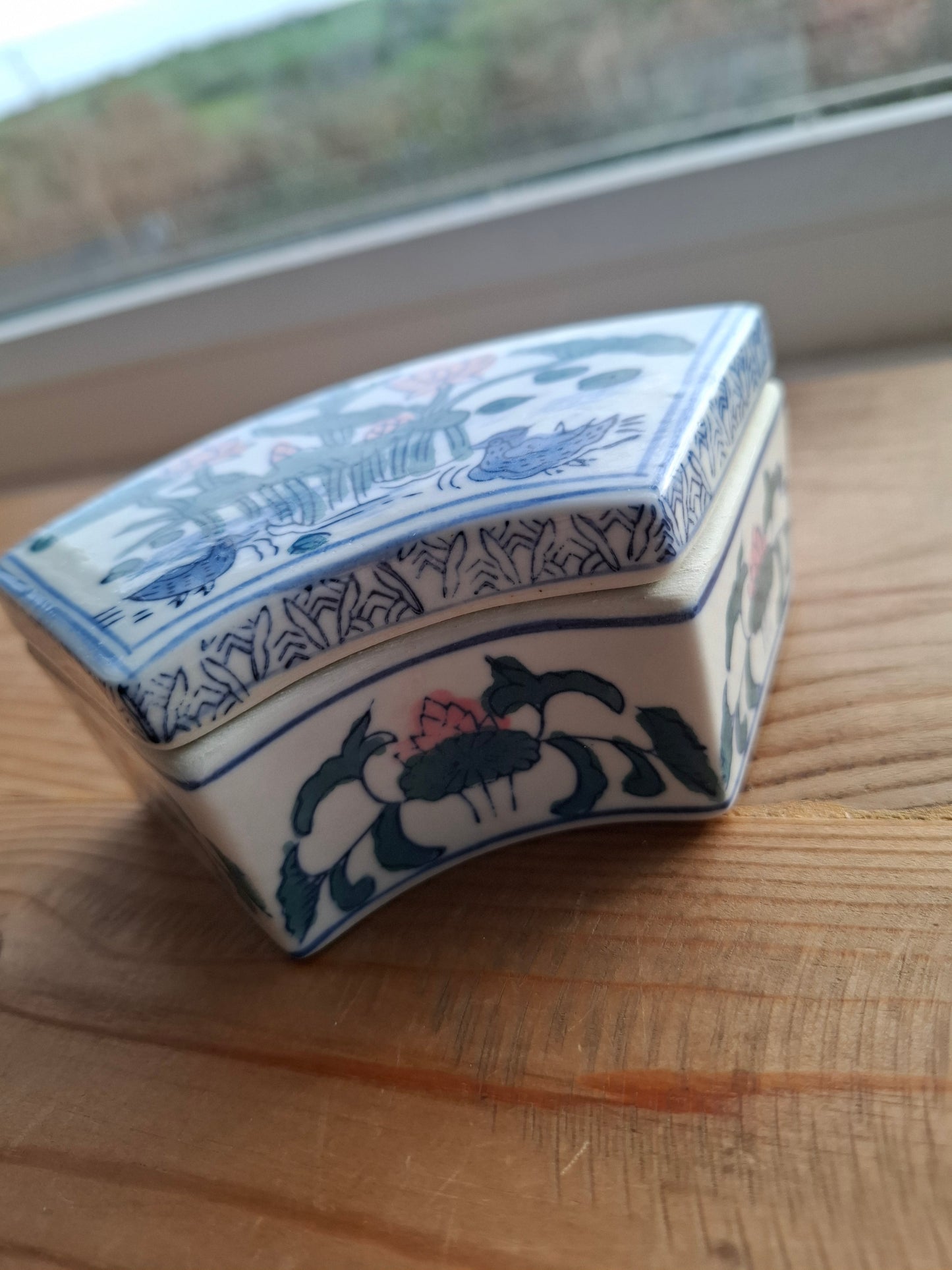 'Fanny Flaps' Upcycled Pretty Birds & Pond Scenery Trinket Pot