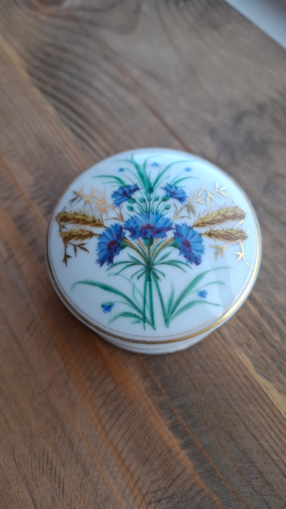 'Cunt' Upcycled Small but Chunky Trinket Pot (CHIP ON BOTTOM OF BASE)