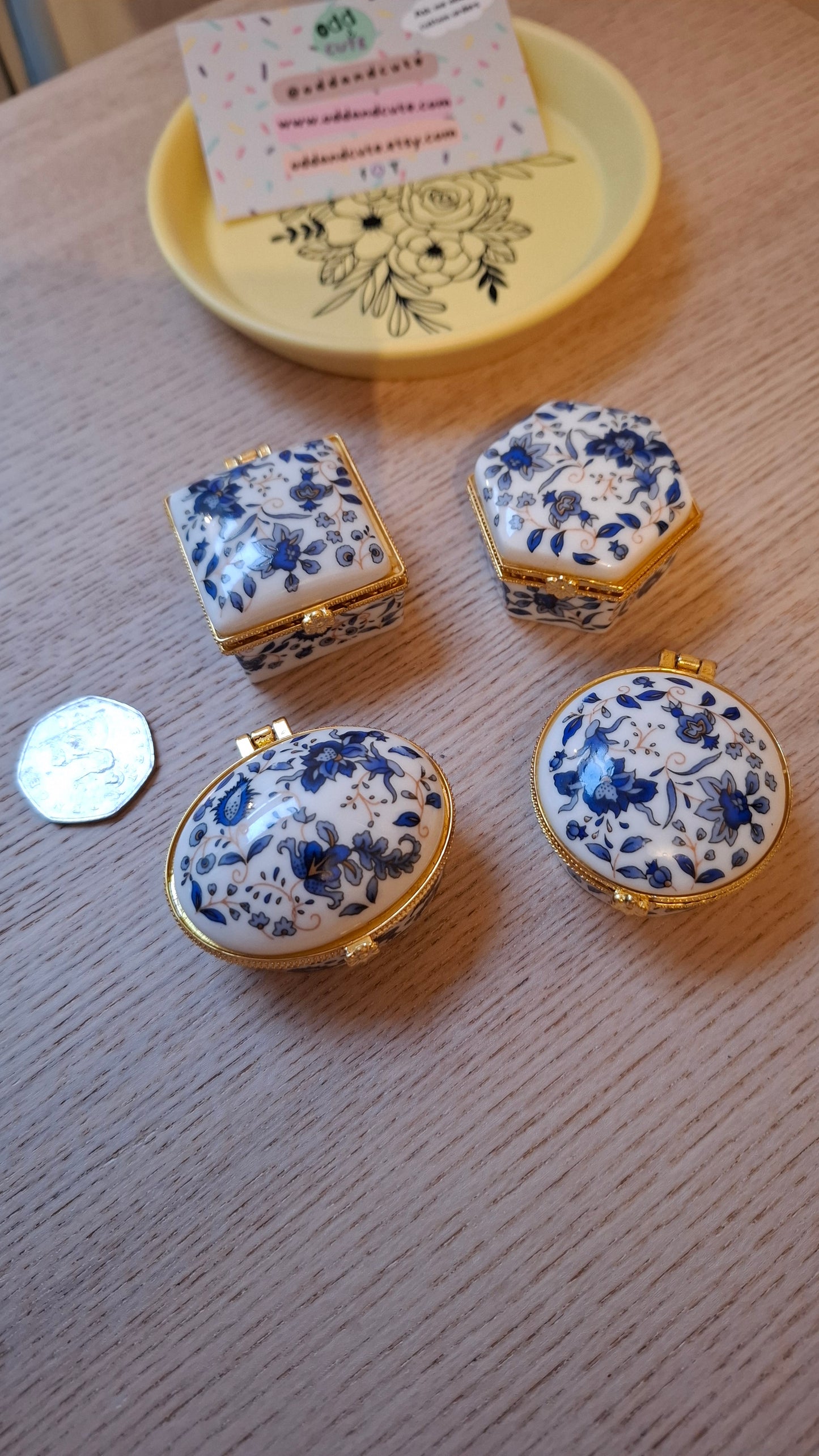 'Twat' Mini Floral Blue And White Trinket/Pill Pot