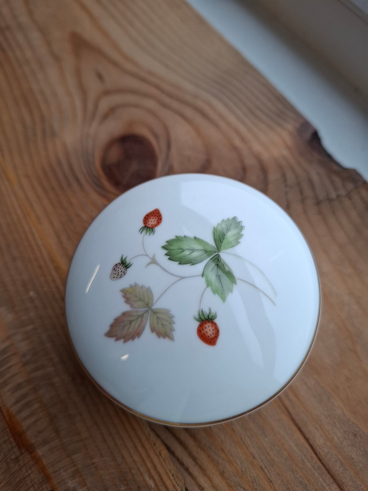 'Bell End' Upcycled Round Wild Strawberry Trinket Pot