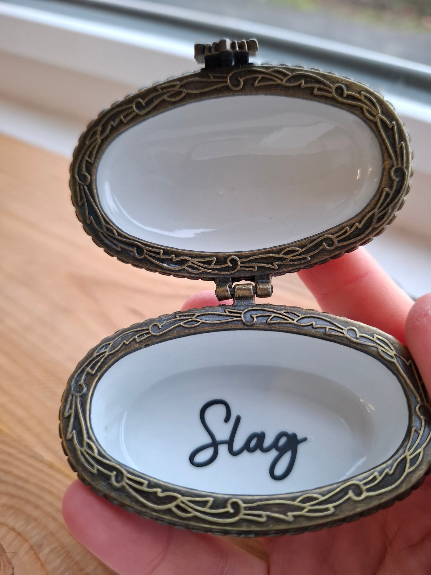 'Slag' Upcycled Oval Shaped Clasped Trinket Pot