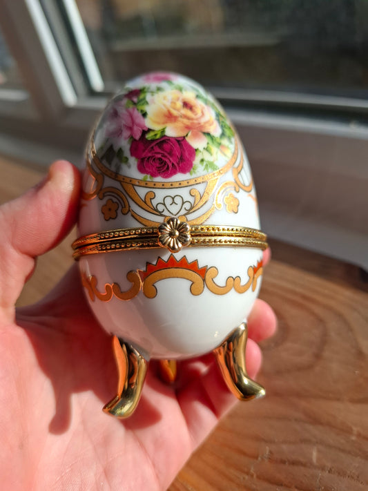 'Cunt' Upcycled White/Gold Fancy Egg Trinket Pot With Legs
