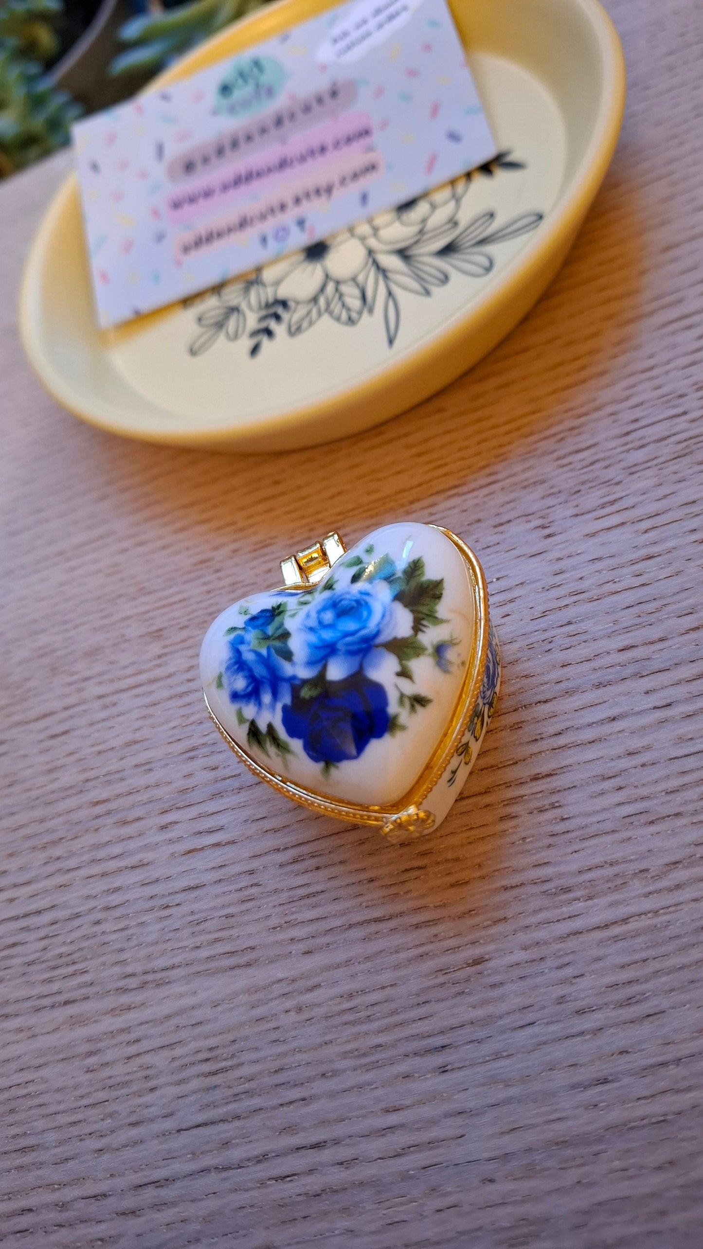 'Twat' Upcycled Mini Trinket/Pill Pot Blue Roses