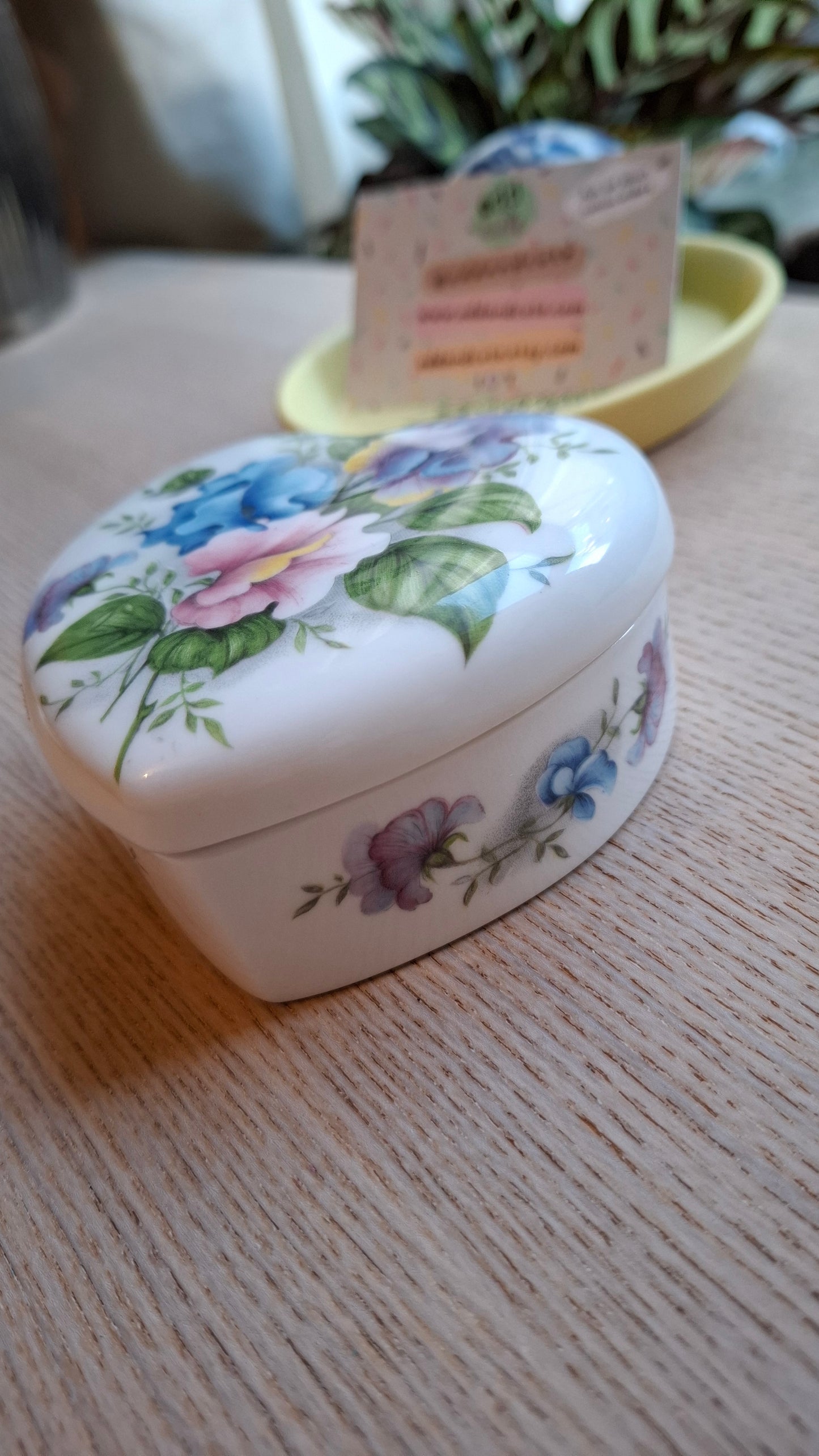 'Fanny Flaps' Upcycled Floral Heart Shaped Trinket Pot