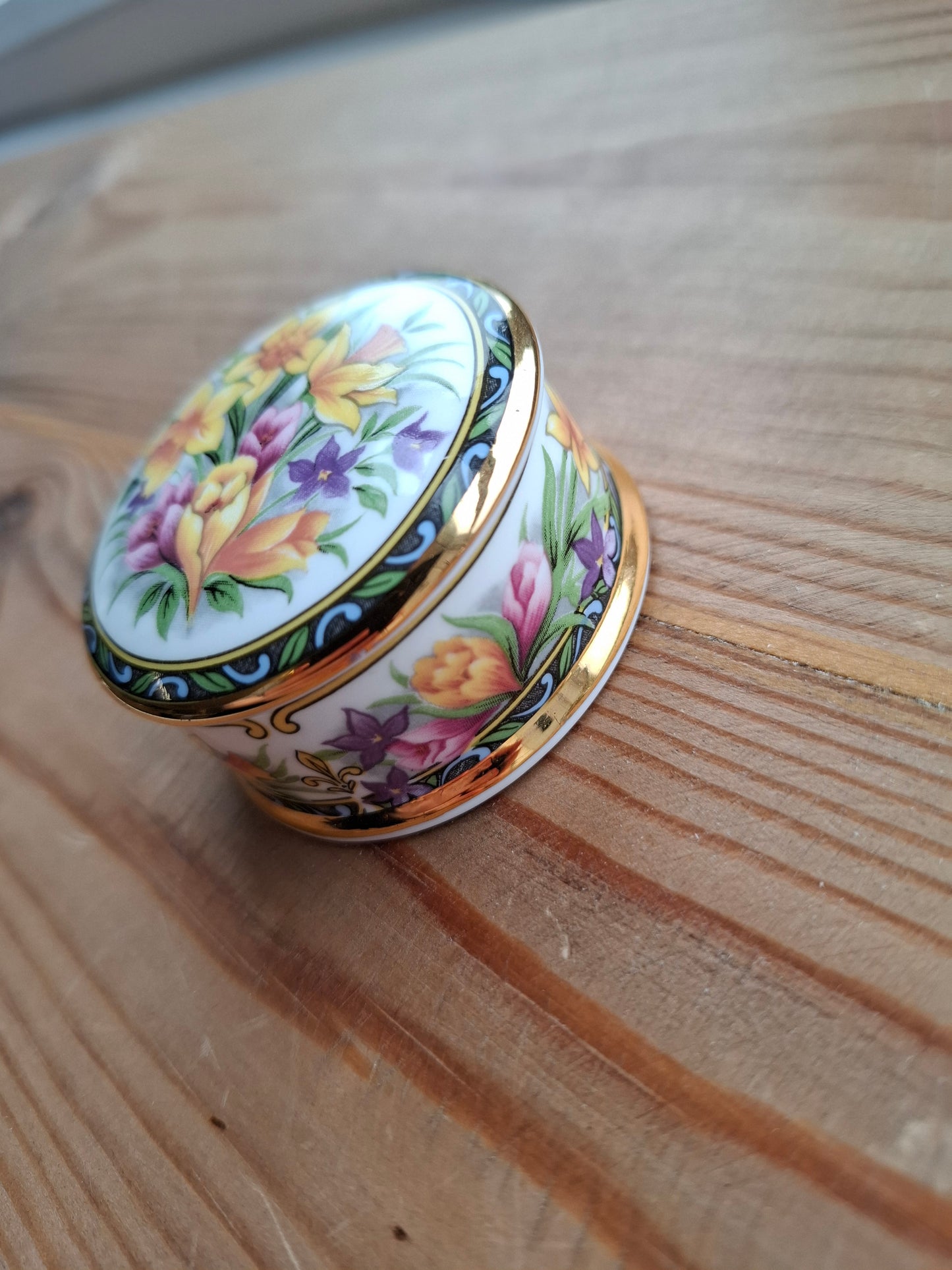 'Ball Bag' Upcycled Small Daffodil Trinket Pot